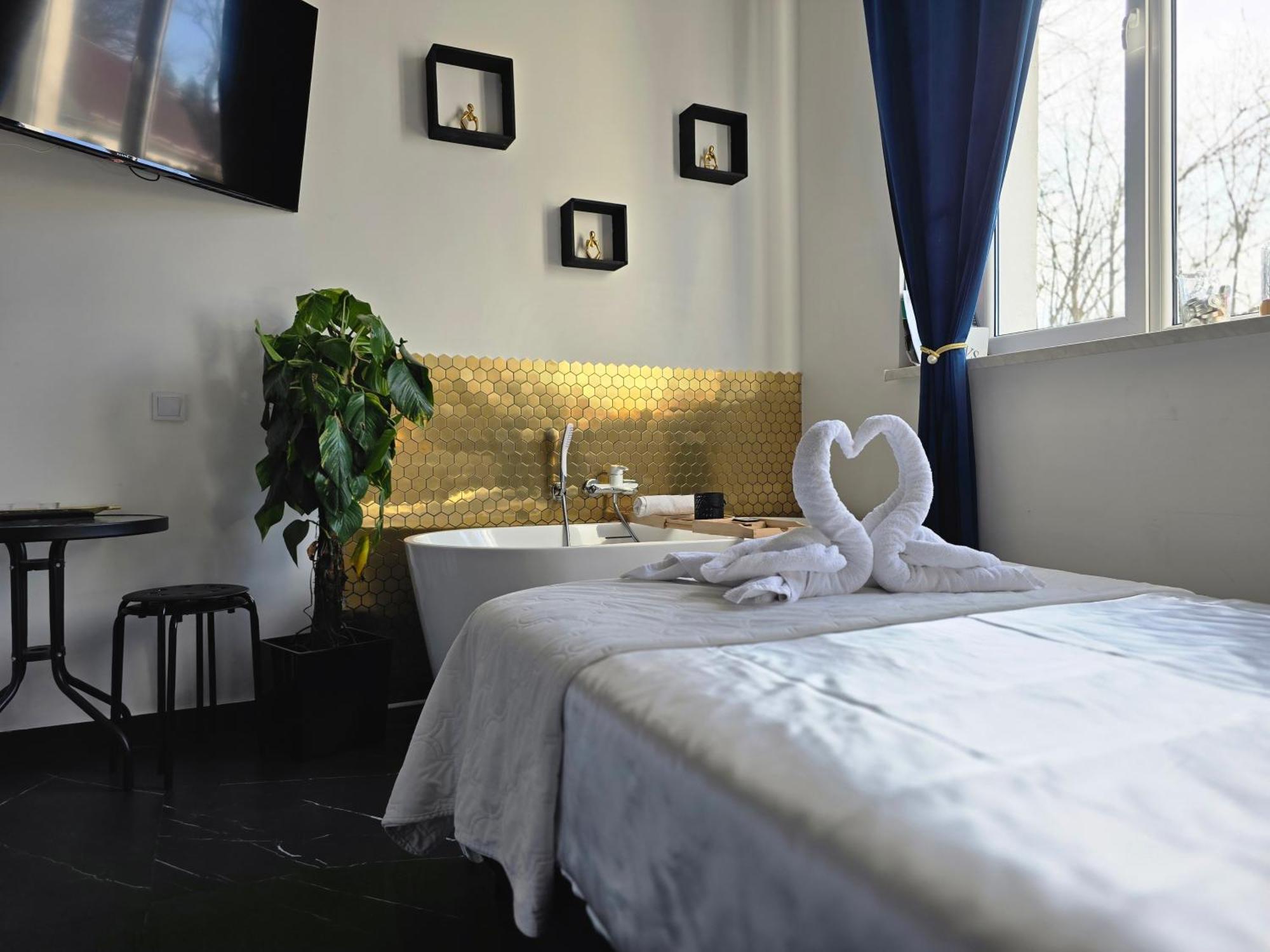 Roztoczanskie Apartment *